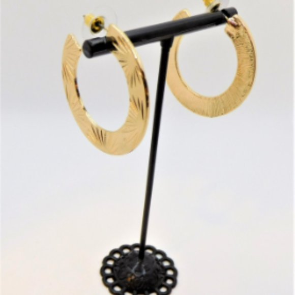 Adorable wide gold textured hoops - Picture 2 of 4